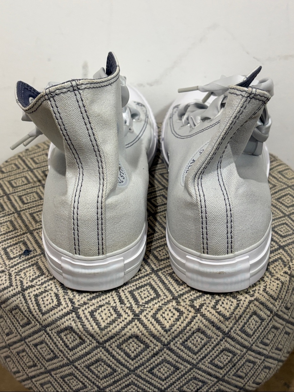 Converse All Star High Top Sneakers Light Gray White Satin Laces Women’s Size 7 - Picture 4 of 7